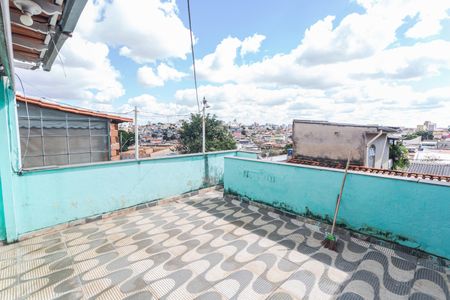 Casa à venda com 360m², 4 quartos e 5 vagas Casa à venda com 360m², 4 quartos e 5 vagasTerraço/Salão de Festas