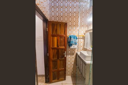 Casa à venda com 360m², 4 quartos e 5 vagas Casa à venda com 360m², 4 quartos e 5 vagasBanheiro Social