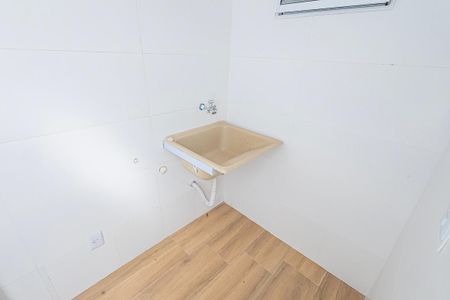 Casa de condomínio para alugar com 70m², 3 quartos e 1 vagaarea de serviço e privativa