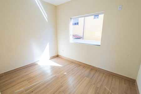 Casa de condomínio para alugar com 70m², 3 quartos e 1 vagaquarto 1 / suite