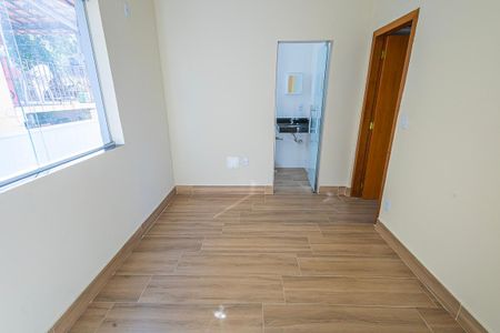 Casa de condomínio para alugar com 70m², 3 quartos e 1 vagaquarto 1 / suite