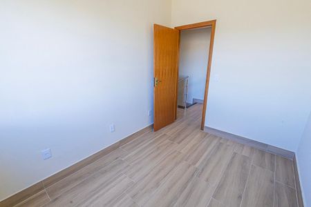 Casa de condomínio para alugar com 70m², 3 quartos e 1 vagaquarto 2