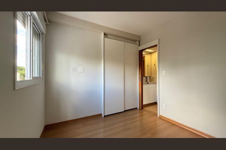 Apartamento à venda com 84m², 3 quartos e 2 vagas Apartamento à venda com 84m², 3 quartos e 2 vagasQuarto 3