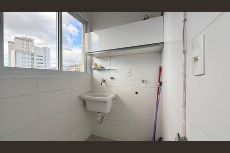 Apartamento à venda com 84m², 3 quartos e 2 vagas Apartamento à venda com 84m², 3 quartos e 2 vagasÁrea de Serviço
