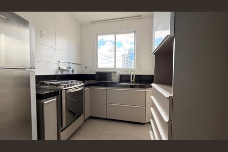 Apartamento à venda com 84m², 3 quartos e 2 vagas Apartamento à venda com 84m², 3 quartos e 2 vagasCozinha