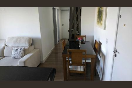 Apartamento à venda com 57m², 2 quartos e 2 vagas Apartamento à venda com 57m², 2 quartos e 2 vagasSala