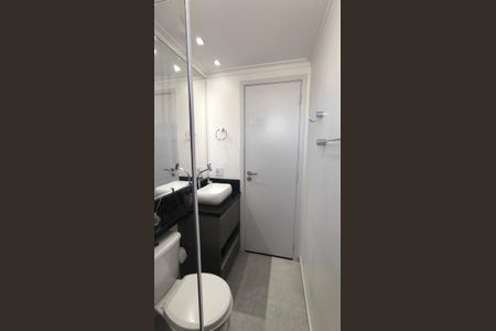 Apartamento à venda com 57m², 2 quartos e 2 vagas Apartamento à venda com 57m², 2 quartos e 2 vagasBanheiro
