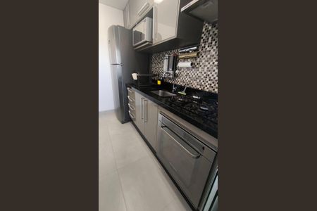 Cozinha de apartamento à venda com 2 quartos, 57m² em Santo Antônio, Osasco