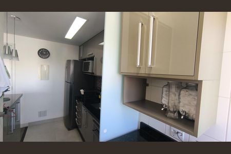 Apartamento à venda com 57m², 2 quartos e 2 vagas Apartamento à venda com 57m², 2 quartos e 2 vagasÁrea de serviço
