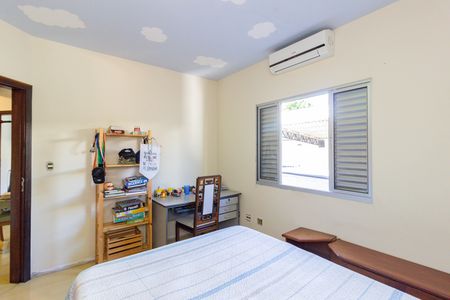 Quarto 4 de casa à venda com 4 quartos, 360m² em Parque Sao Domingos, São Paulo