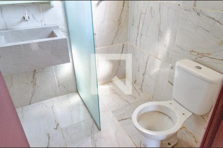 Casa para alugar com 140m², 2 quartos e 2 vagas Casa para alugar com 140m², 2 quartos e 2 vagasBanheiro