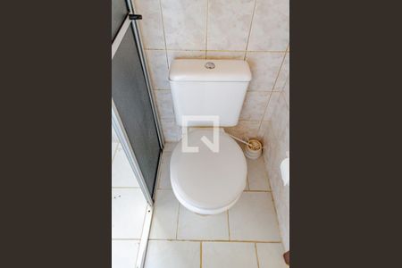 Casa para alugar com 140m², 2 quartos e 2 vagas Casa para alugar com 140m², 2 quartos e 2 vagasBanheiro