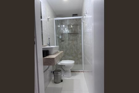 Casa de condomínio para alugar com 110m², 4 quartos e 2 vagas Casa de condomínio para alugar com 110m², 4 quartos e 2 vagasBanheiro