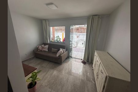 Sala de casa de condomínio para alugar com 4 quartos, 110m² em Praia do Flamengo, Salvador
