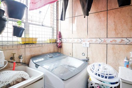 Apartamento à venda com 56m², 2 quartos e 1 vagaÁrea de serviço