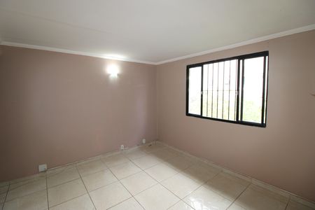 Sala de apartamento para alugar com 2 quartos, 42m² em Conjunto Residencial José Bonifácio, São Paulo