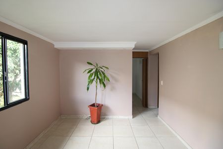 Sala de apartamento para alugar com 2 quartos, 42m² em Conjunto Residencial José Bonifácio, São Paulo