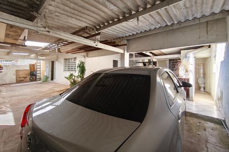 Quintal de casa à venda com 2 quartos, 195m² em Jardim do Lago, Campinas