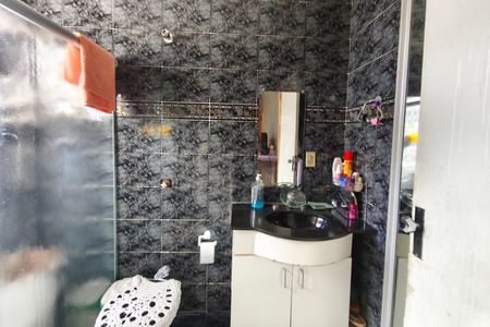 Casa à venda com 195m², 2 quartos e 4 vagas Casa à venda com 195m², 2 quartos e 4 vagasCasa 2 - Banheiro Suíte