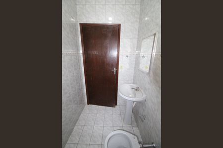 Casa para alugar com 60m², 2 quartos e 2 vagasBanheiro