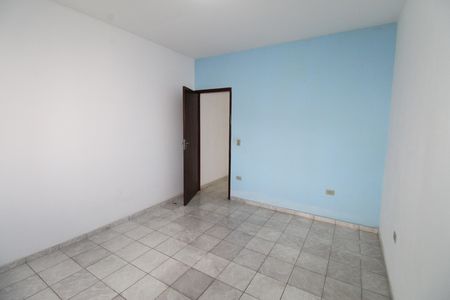 Casa para alugar com 60m², 2 quartos e 2 vagasQuarto 1