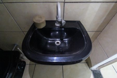 Casa para alugar com 75m², 2 quartos e sem vaga Casa para alugar com 75m², 2 quartos e sem vagaBanheiro