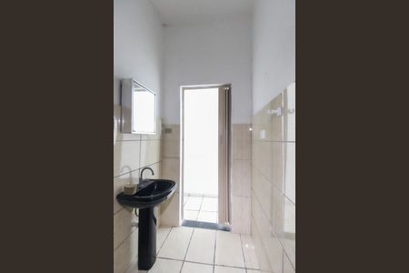 Casa para alugar com 75m², 2 quartos e sem vaga Casa para alugar com 75m², 2 quartos e sem vagaBanheiro