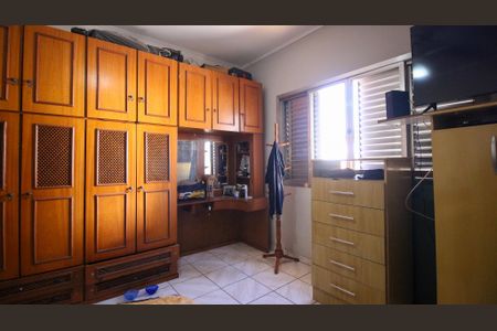Casa à venda com 188m², 5 quartos e 3 vagas