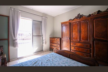 Casa à venda com 188m², 5 quartos e 3 vagas