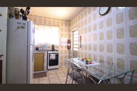 Casa à venda com 188m², 5 quartos e 3 vagas