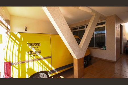 Casa à venda com 188m², 5 quartos e 3 vagas