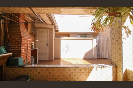 Casa à venda com 188m², 5 quartos e 3 vagas