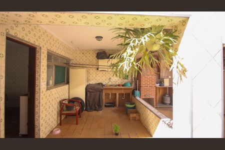 Casa à venda com 188m², 5 quartos e 3 vagas