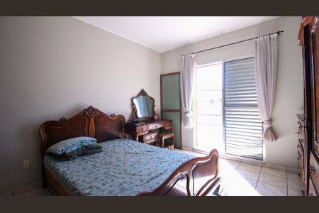 Casa à venda com 188m², 5 quartos e 3 vagas