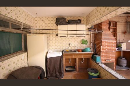 Casa à venda com 188m², 5 quartos e 3 vagas