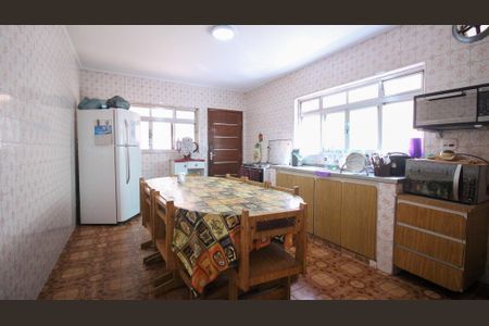 Casa à venda com 188m², 5 quartos e 3 vagas