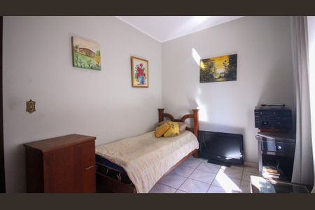 Casa à venda com 5 quartos, 188m² em Vila Antonieta, São Paulo