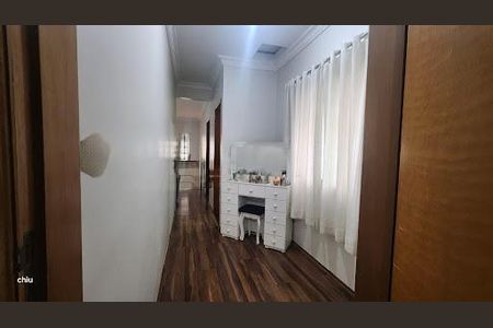 Casa à venda com 200m², 3 quartos e 2 vagas