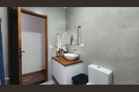 Casa à venda com 200m², 3 quartos e 2 vagas
