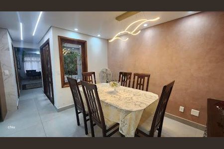 Casa à venda com 200m², 3 quartos e 2 vagas