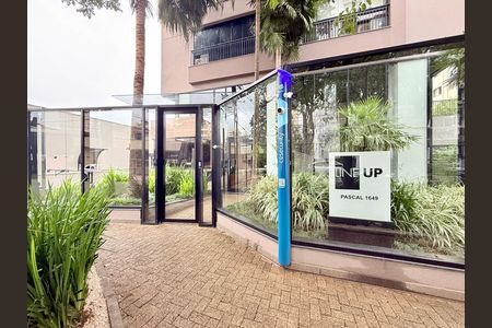 Studio para alugar com 38m², 1 quarto e 1 vagaFachada 