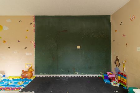 Apartamento para alugar com 47m², 2 quartos e 1 vaga Apartamento para alugar com 47m², 2 quartos e 1 vagaÁrea comum - brinquedoteca