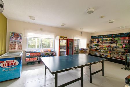 Apartamento para alugar com 47m², 2 quartos e 1 vaga Apartamento para alugar com 47m², 2 quartos e 1 vagaÁrea comum - Salão de jogos e mini mercado