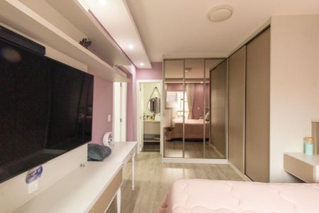 Casa de condomínio à venda com 140m², 3 quartos e 2 vagas Casa de condomínio à venda com 140m², 3 quartos e 2 vagasQuarto 2 Suite