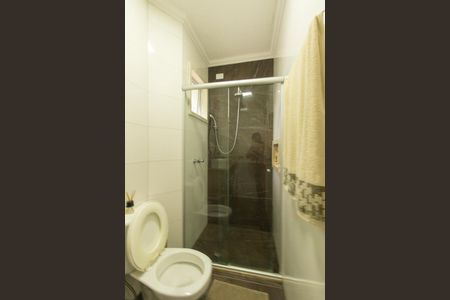 Casa de condomínio à venda com 140m², 3 quartos e 2 vagas Casa de condomínio à venda com 140m², 3 quartos e 2 vagasBanheiro da Suite