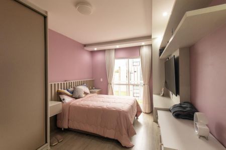 Casa de condomínio à venda com 140m², 3 quartos e 2 vagas Casa de condomínio à venda com 140m², 3 quartos e 2 vagasQuarto 2 Suite