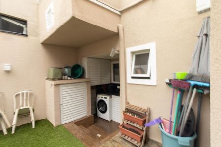 Casa de condomínio à venda com 140m², 3 quartos e 2 vagas Casa de condomínio à venda com 140m², 3 quartos e 2 vagasÁrea de Serviço