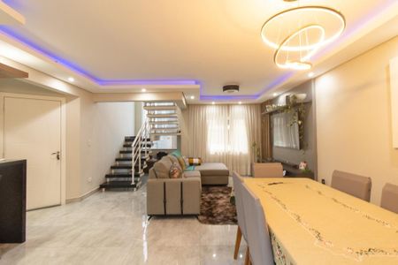 Casa de condomínio à venda com 140m², 3 quartos e 2 vagas Casa de condomínio à venda com 140m², 3 quartos e 2 vagasSala