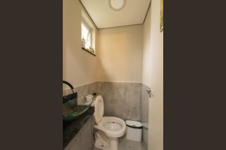 Casa de condomínio à venda com 140m², 3 quartos e 2 vagas Casa de condomínio à venda com 140m², 3 quartos e 2 vagasLavabo