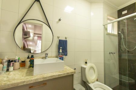 Casa de condomínio à venda com 140m², 3 quartos e 2 vagas Casa de condomínio à venda com 140m², 3 quartos e 2 vagasBanheiro da Suite
